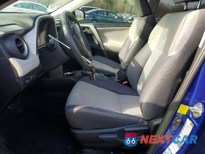 Zdjęcie 7 z 13 samochodu: 2014 TOYOTA RAV4 XLE VIN:2T3RFREV9EW144258 - miniatura