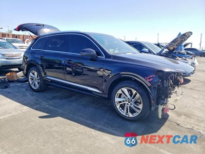 Czwarte zdjęcie samochodu z boku: 2021 AUDI Q7 PREMIUM VIN:WA1AXAF70MD015293 - miniatura