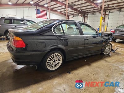 Trzecie zdjęcie samochodu z tyłu: 2001 BMW 330 I VIN:WBAAV53481JS96153 - miniatura