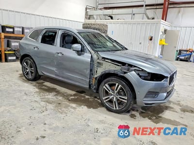Czwarte zdjęcie samochodu z boku: 2018 VOLVO XC60 T5 VIN:LYV102RK8JB122453 - miniatura