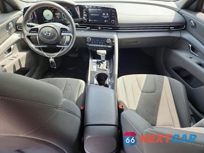 Zdjęcie 8 z 12 samochodu: 2021 HYUNDAI ELANTRA SEL VIN:KMHLN4AGXMU140312 - miniatura