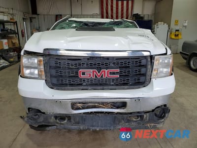 Piąte zdjęcie samochodu w środku: 2011 GMC SIERRA K2500 SLE VIN:1GT120CG3BF194000 - miniatura
