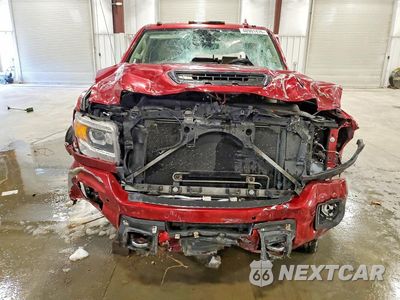 Piąte zdjęcie samochodu w środku: 2018 GMC SIERRA K2500 DENALI VIN:1GT12UEY5JF279982 - miniatura