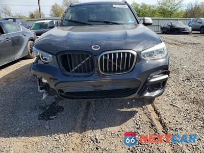 Piąte zdjęcie samochodu w środku: 2018 BMW X3 XDRIVEM40I VIN:5UXTS3C51J0Z02432 - miniatura