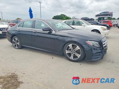 Czwarte zdjęcie samochodu z boku: 2018 MERCEDES-BENZ E 300 VIN:WDDZF4JB5JA382640 - miniatura
