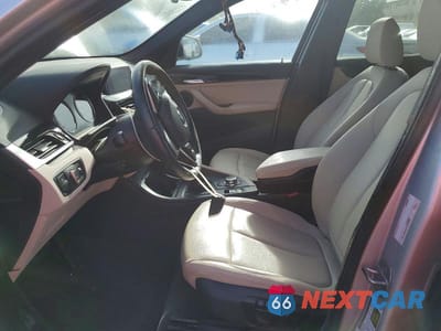 Zdjęcie 7 z 11 samochodu: 2018 BMW X1 XDRIVE28I VIN:WBXHT3C32J3H32816 - miniatura