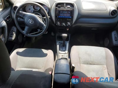 Zdjęcie 8 z 13 samochodu: 2005 TOYOTA RAV4 BASE VIN:JTEHD20V850046967 - miniatura