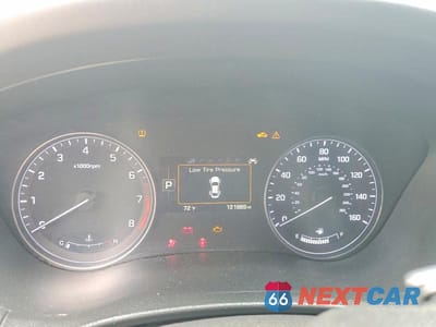 Zdjęcie 9 z 12 samochodu: 2017 GENESIS G80 3.8 VIN:KMHGN4JE6HU205663 - miniatura
