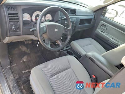 Zdjęcie 8 z 12 samochodu: 2010 DODGE DAKOTA SXT VIN:1D7CW3BP0AS104619 - miniatura