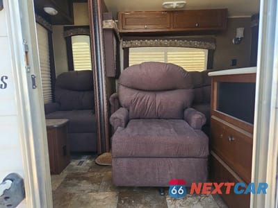 Zdjęcie 6 z 10 samochodu: 2014 JAYCO JAYFLIGHT CAMPER VIN:1UJBJ0BPXE78N0071 - miniatura