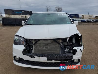 Piąte zdjęcie samochodu w środku: 2019 DODGE GRAND CARAVAN SXT VIN:2C4RDGCG8KR806383 - miniatura