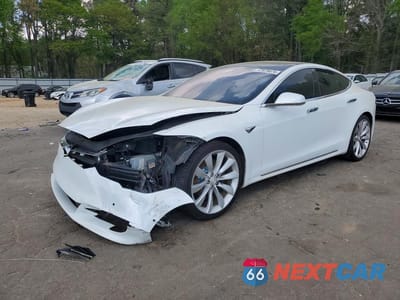 2017 TESLA MODEL S 5YJSA1E1XHF193428 - główne zdjęcie licytacji z USA - miniatura