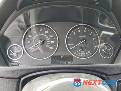 Zdjęcie 9 z 12 samochodu: 2016 BMW 320 I VIN:WBA8A9C58GK618643 - miniatura