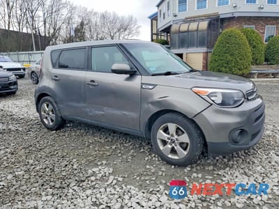 Czwarte zdjęcie samochodu z boku: 2017 KIA SOUL BASE VIN:KNDJN2A27H7481756 - miniatura