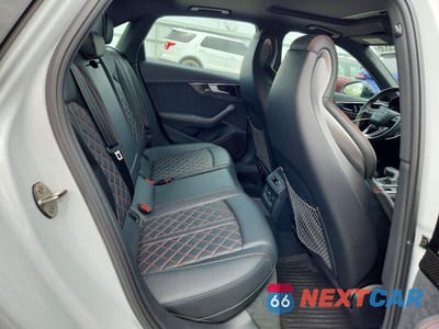 Zdjęcie 10 z 12 samochodu: 2023 AUDI S4 PREMIUM PLUS VIN:WAUB4AF46PA042493 - miniatura