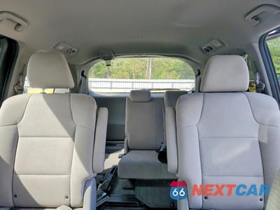 Zdjęcie 10 z 13 samochodu: 2012 HONDA ODYSSEY LX VIN:5FNRL5H21CB145636 - miniatura