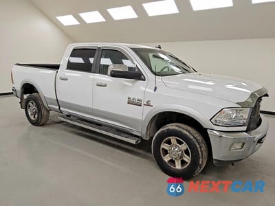 Czwarte zdjęcie samochodu z boku: 2013 RAM 2500 LARAMIE VIN:3C6UR5FL4DG527134 - miniatura