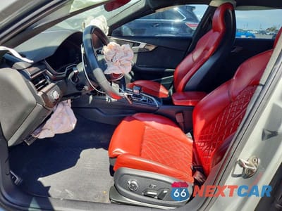 Zdjęcie 7 z 12 samochodu: 2019 AUDI S4 PREMIUM PLUS VIN:WAUB4AF46KA010183 - miniatura