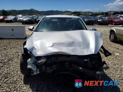 Piąte zdjęcie samochodu w środku: 2021 KIA FORTE LXS VIN:3KPF24AD5ME311434 - miniatura