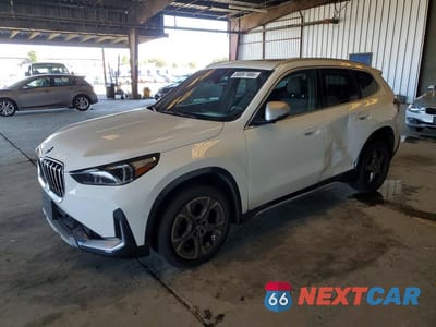 2024 BMW X1 XDRIVE28I WBX73EF08R5Y33073 - główne zdjęcie licytacji z USA - miniatura