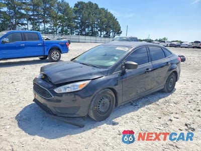 Drugie zdjęcie samochodu z przodu: 2018 FORD FOCUS S VIN:1FADP3E21JL299044 - miniatura