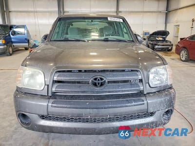 Piąte zdjęcie samochodu w środku: 2006 TOYOTA TUNDRA SR5 VIN:5TBDT44116S551121 - miniatura