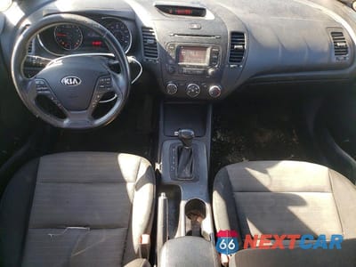 Zdjęcie 8 z 12 samochodu: 2014 KIA FORTE EX VIN:KNAFX4A88E5176772 - miniatura