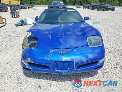 Piąte zdjęcie samochodu w środku: 1999 CHEVROLET CORVETTE VIN:1G1YY32G8X5105396 - miniatura