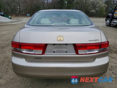 Zdjęcie 6 z 12 samochodu: 2003 HONDA ACCORD LX VIN:JHMCM56363C031710 - miniatura