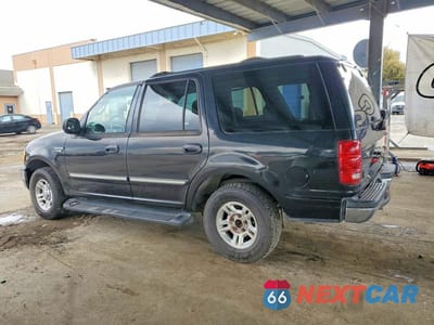 Drugie zdjęcie samochodu z przodu: 2002 FORD EXPEDITION XLT VIN:1FMRU15W52LA06470 - miniatura