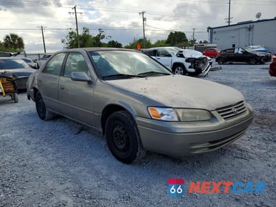 Czwarte zdjęcie samochodu z boku: 1997 TOYOTA CAMRY LE VIN:4T1BG22K0VU088137 - miniatura