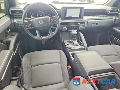 Zdjęcie 8 z 13 samochodu: 2024 TOYOTA TACOMA SR5 VIN:3TYLB5JN4RT047951 - miniatura