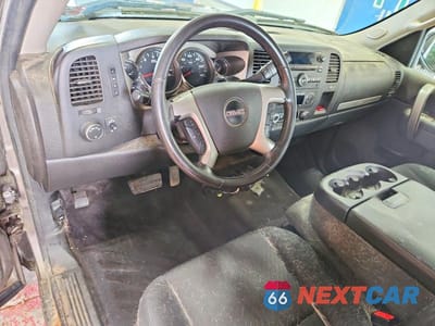 Zdjęcie 8 z 12 samochodu: 2013 GMC SIERRA K1500 SLE VIN:1GTR2VE74DZ247883 - miniatura
