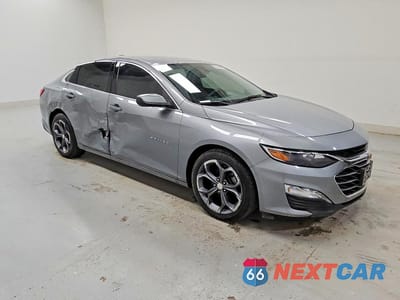 Czwarte zdjęcie samochodu z boku: 2023 CHEVROLET MALIBU LT VIN:1G1ZD5ST0PF160332 - miniatura