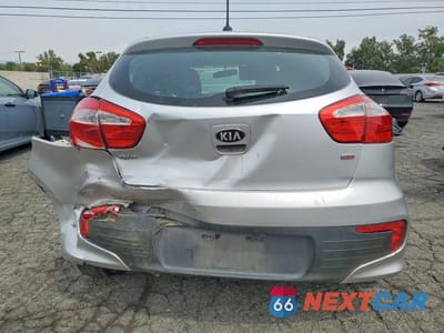 Zdjęcie 6 z 12 samochodu: 2016 KIA RIO LX VIN:KNADM5A37G6621512 - miniatura