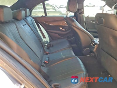 Zdjęcie 10 z 12 samochodu: 2018 MERCEDES-BENZ E 300 VIN:WDDZF4JB9JA366943 - miniatura