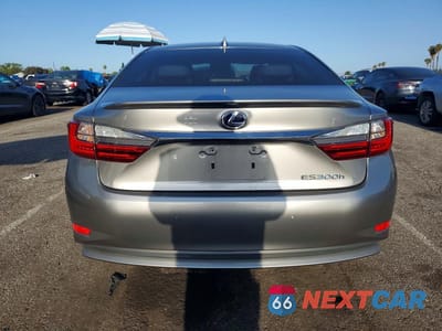 Zdjęcie 6 z 13 samochodu: 2018 LEXUS ES 300H VIN:JTHBW1GG6J2186132 - miniatura