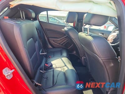 Zdjęcie 11 z 14 samochodu: 2017 MERCEDES-BENZ GLA 250 VIN:WDCTG4EB2HJ331897 - miniatura