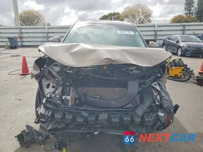 Piąte zdjęcie samochodu w środku: 2025 NISSAN ROGUE SV VIN:5N1BT3BAXSC842543 - miniatura