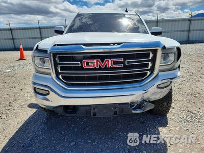 Piąte zdjęcie samochodu w środku: 2017 GMC SIERRA K1500 SLE VIN:3GTU2MEC8HG125678 - miniatura