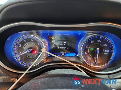 Zdjęcie 9 z 13 samochodu: 2022 CHRYSLER 300 TOURING L VIN:2C3CCASG5NH253374 - miniatura
