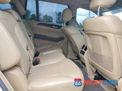 Zdjęcie 10 z 12 samochodu: 2015 MERCEDES-BENZ GL 350 BLUETEC VIN:4JGDF2EEXFA453542 - miniatura