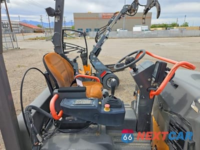 Piąte zdjęcie samochodu w środku: 2017 VOLVO DD35B ROLLERS AND COMPACTION DOUBLE DRU VIN:VCE0D35BP0S273203 - miniatura
