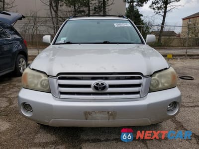 Piąte zdjęcie samochodu w środku: 2004 TOYOTA HIGHLANDER LIMITED VIN:JTEEP21A840059805 - miniatura