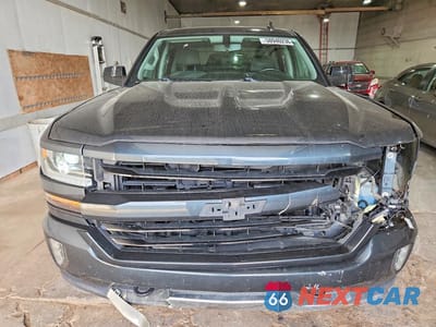 Piąte zdjęcie samochodu w środku: 2017 CHEVROLET SILVERADO K1500 LT VIN:3GCUKREC7HG374888 - miniatura