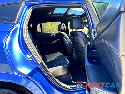 Piąte zdjęcie samochodu w środku: 2020 BMW X6 M50I VIN:5UXCY8C06L9B12934 - miniatura