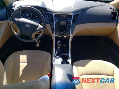 Zdjęcie 8 z 12 samochodu: 2011 HYUNDAI SONATA GLS VIN:5NPEB4AC3BH106075 - miniatura