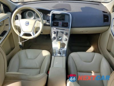 Zdjęcie 8 z 13 samochodu: 2012 VOLVO XC60 T6 VIN:YV4902DZ9C2320239 - miniatura