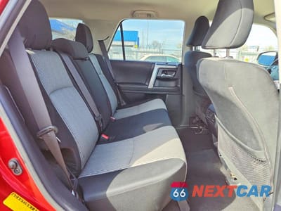 Zdjęcie 11 z 13 samochodu: 2024 TOYOTA 4RUNNER SR5 VIN:JTEMU5JR6R6260652 - miniatura