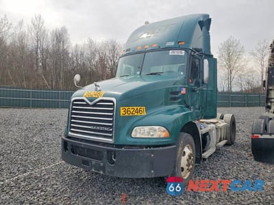Drugie zdjęcie samochodu z przodu: 2017 MACK CXU612 SEMI TRUCK VIN:1M1AW01X4HM009769 - miniatura